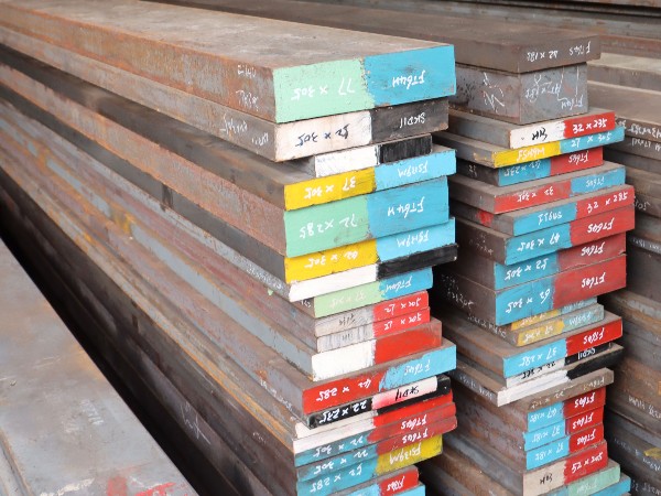 塑膠模具鋼材如何選擇？